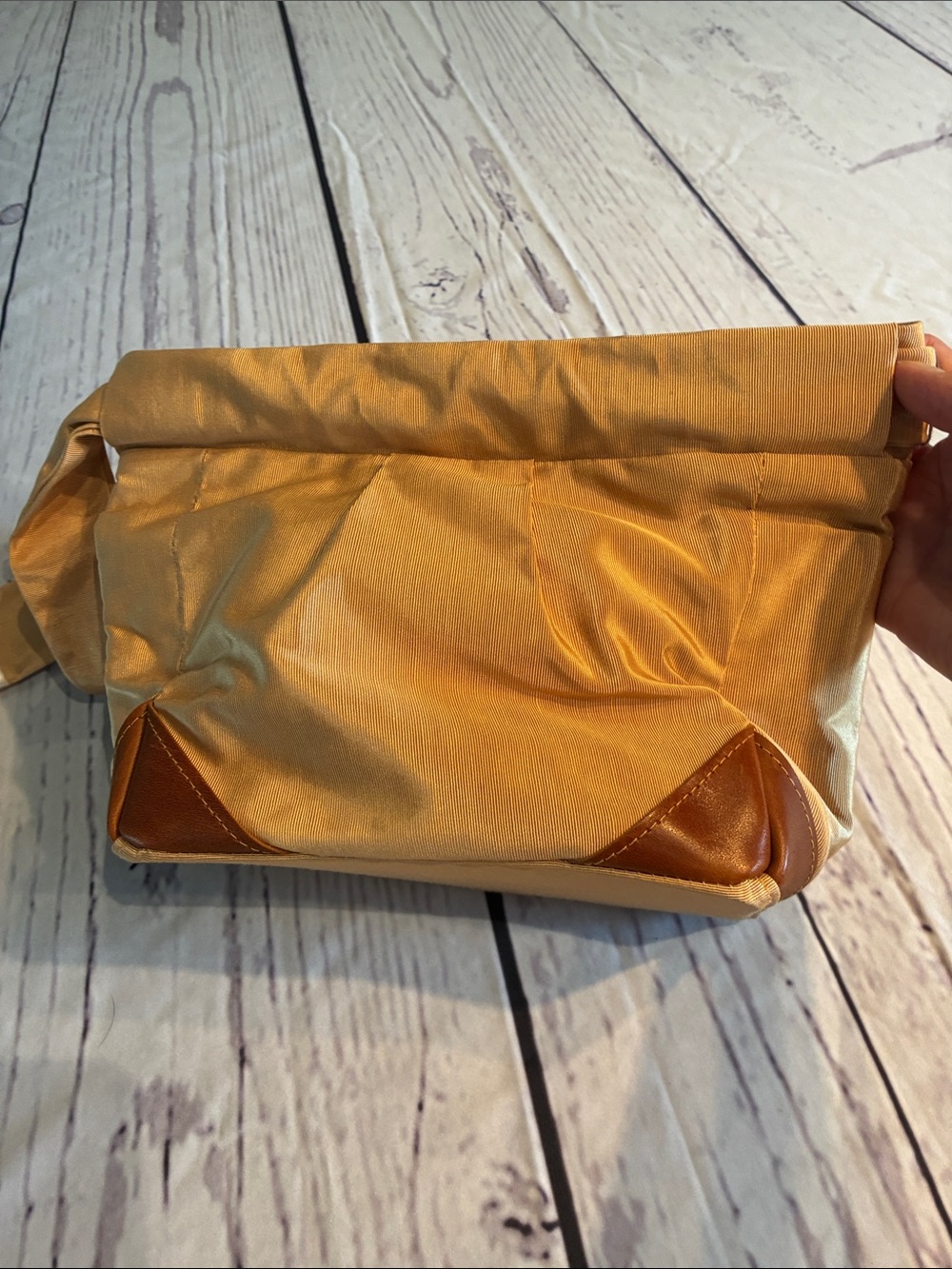The Valley Bag Insert/handbag